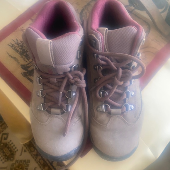 Hi Tec Shoes - Great condition outdoor boots